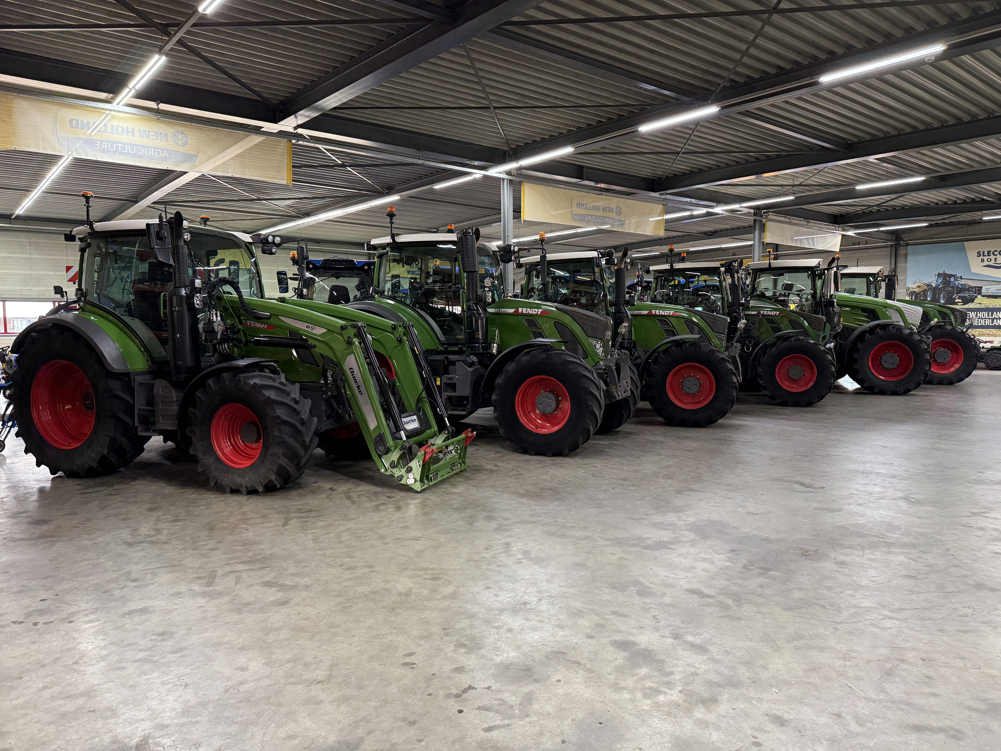 Campo Machinery BV - Veicoli da vendere undefined: foto 3