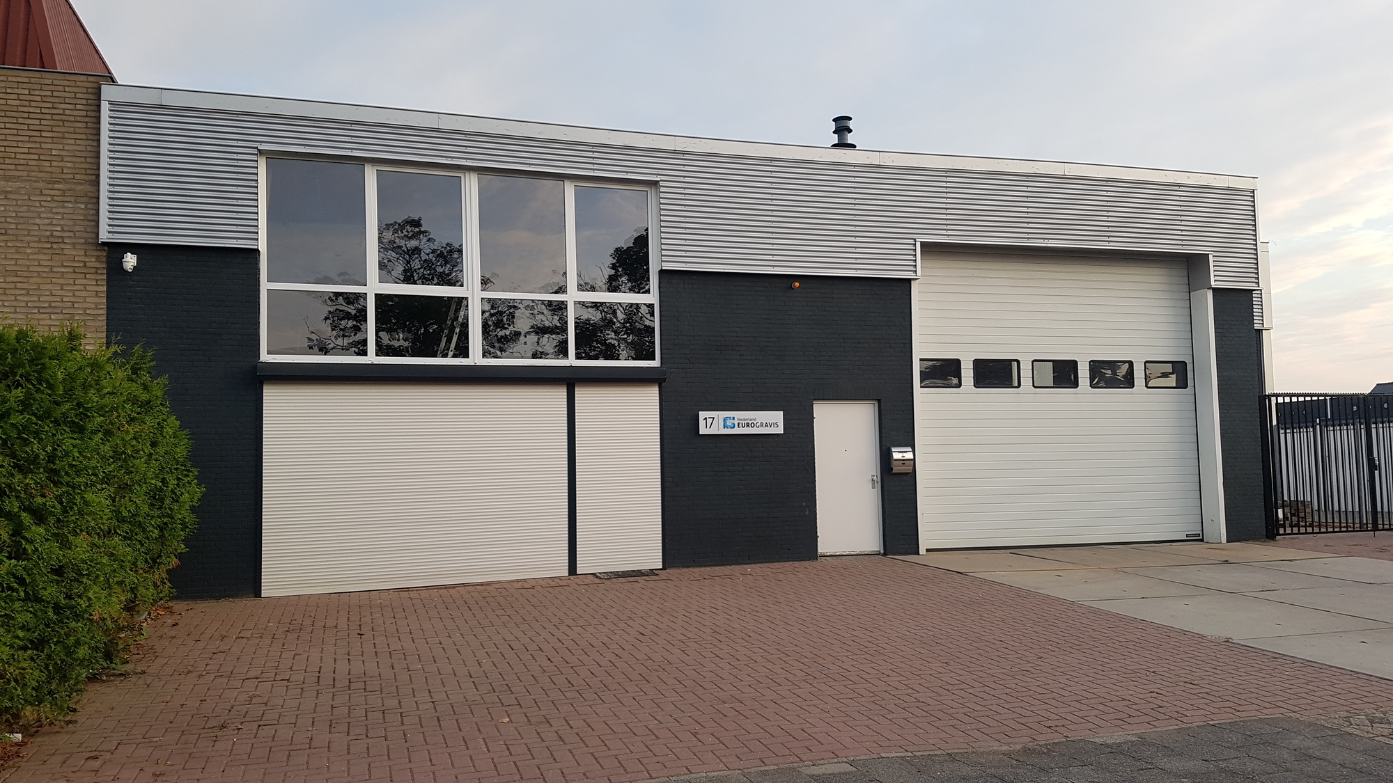 EUROGRAVIS NEDERLAND - Ricambi RENAULT undefined: foto 1