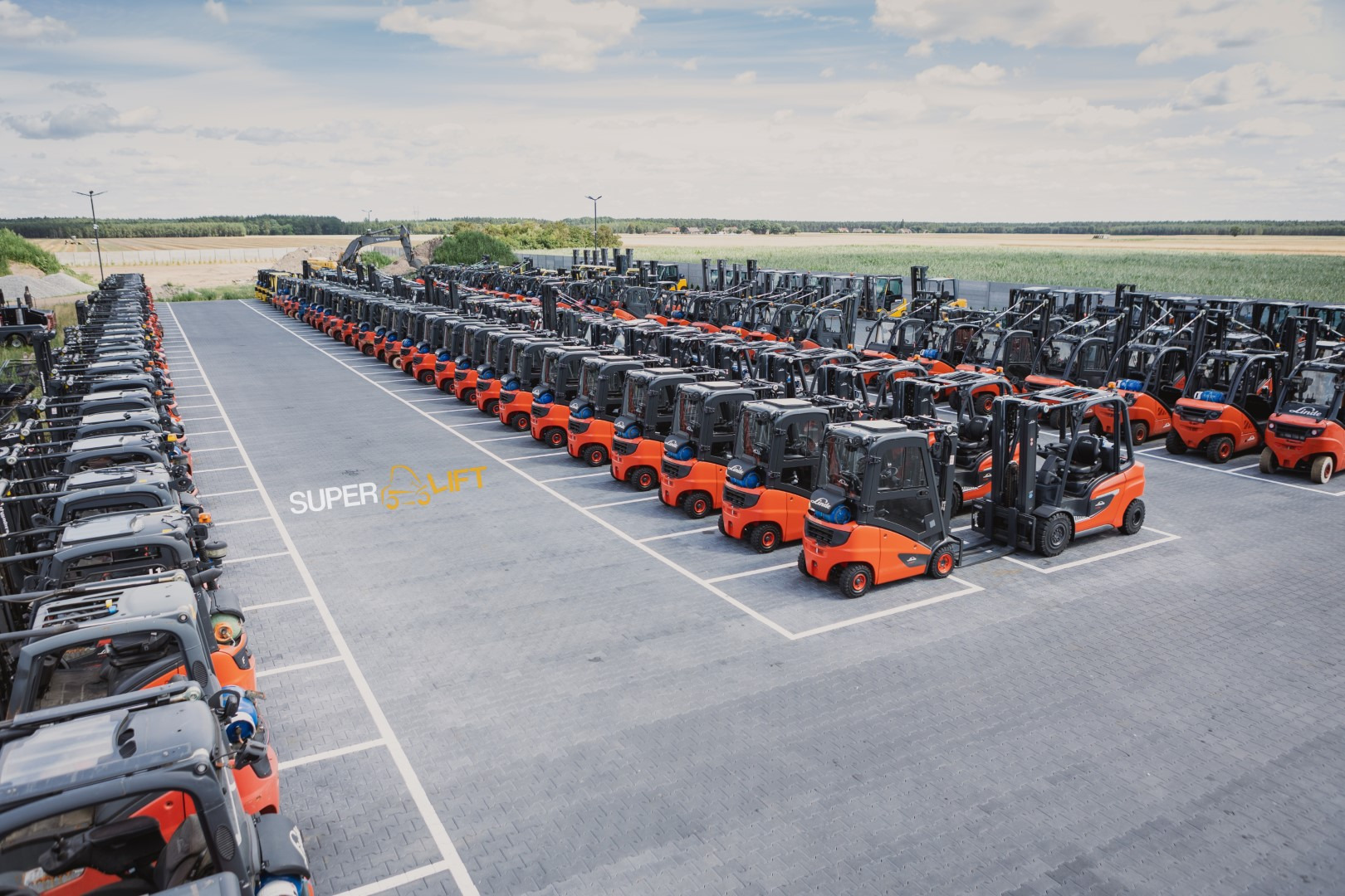 SUPERLIFT - Mezzi di movimentazione - Anno: 2014, diesel undefined: foto 2