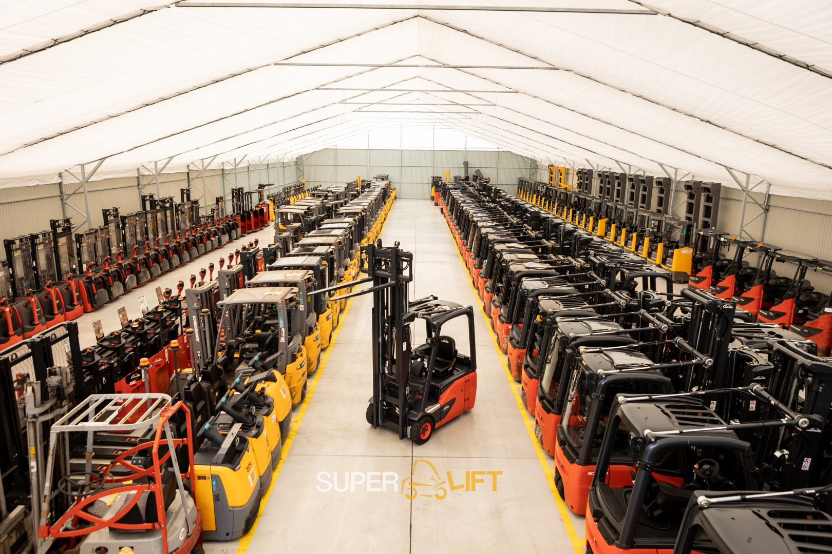 SUPERLIFT - Mezzi di movimentazione - Anno: 2014, diesel undefined: foto 1