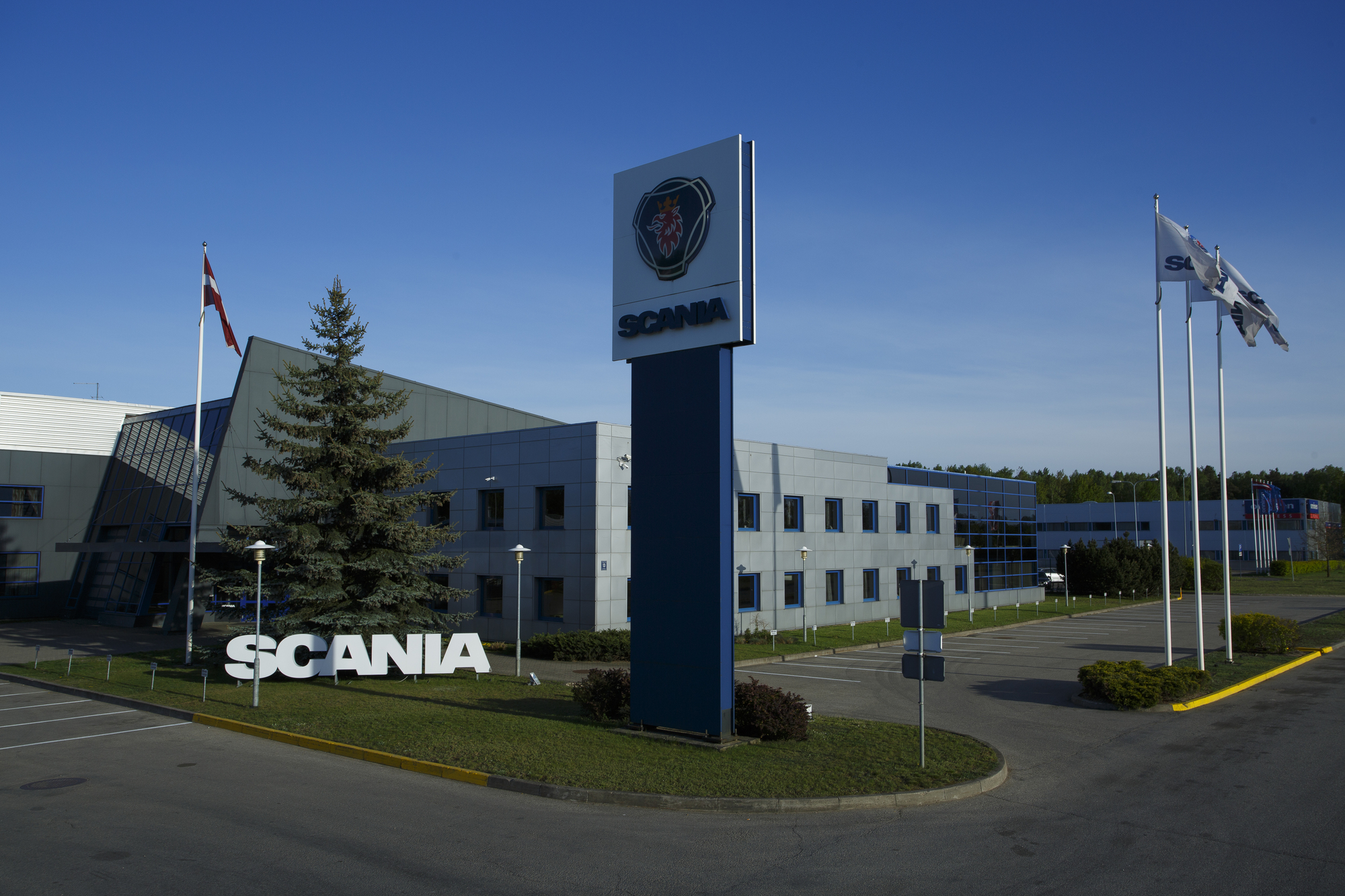 SIA "SCANIA LATVIA" - Camion - Euro 5, diesel, cambio: manuale undefined: foto 1