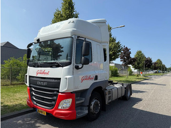 Trattore stradale DAF CF 400