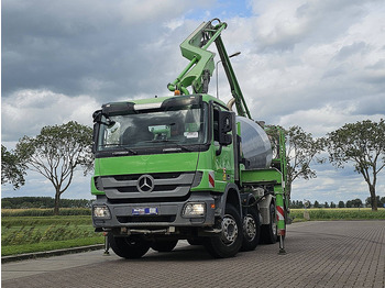 Pompa autocarrata LIEBHERR