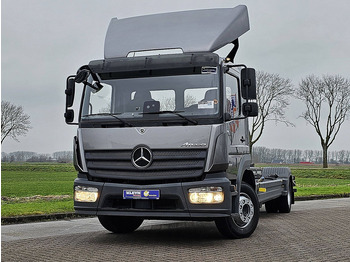 Autocarro portacontainer/ Caisse interchangeable MERCEDES-BENZ Atego 1227