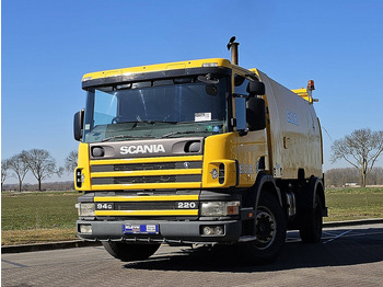 Spazzatrice stradale SCANIA P94