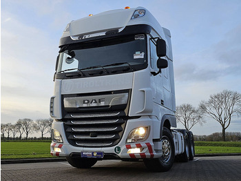 Trattore stradale DAF XF 530