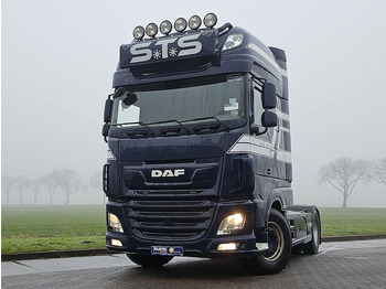 Trattore stradale DAF XF 530