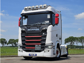 Trattore stradale SCANIA S 580