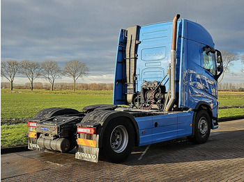 Trattore stradale Volvo FH 460 PTO SKIRTS VEB+: foto 3