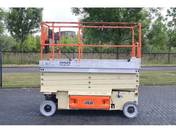 Piattaforma a pantografo JLG