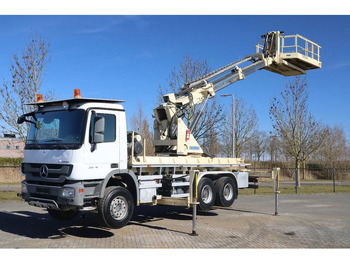 Camion con gru MERCEDES-BENZ Actros 2636