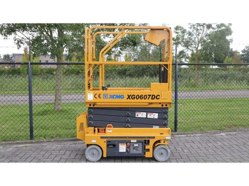 Piattaforma a pantografo XCMG