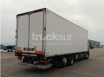 Autocarro frigorifero RENAULT D320 ejes 6x2*4: foto 5