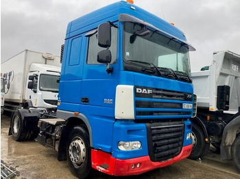 Trattore stradale DAF XF 105 460