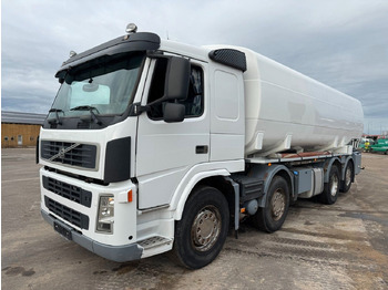 Camion cisterna VOLVO FM 440
