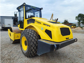 Rullo compattatore/ Rullo compressore BOMAG