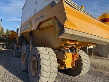Dumper articolato VOLVO A30G