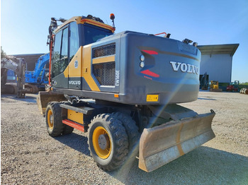 Escavatore gommato VOLVO EW160E