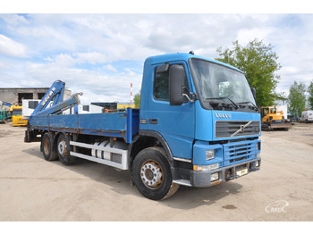 Autocarro con pianale/ Cassone fisso Volvo FM7: foto 2 Autocarro con pianale/ Cassone fisso Volvo FM7: foto 2