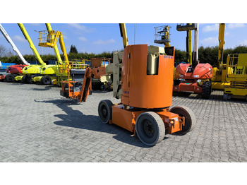 Piattaforma articolata JLG