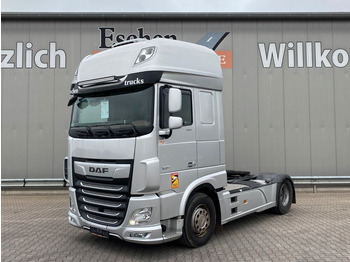 Trattore stradale DAF XF 530