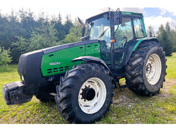 Trattore VALTRA 8450