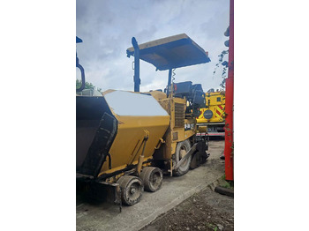 Finitrice Caterpillar AP300D: foto 2