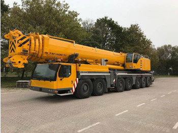 Autogru LIEBHERR