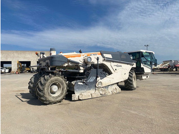 Stabilizzatrice da terreno Wirtgen WR 200 XLI: foto 3