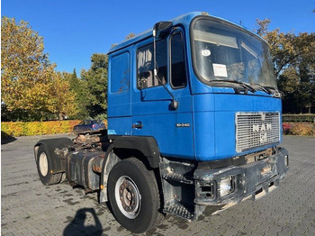 Trattore stradale MAN 19.272 19.242: foto 2 Trattore stradale MAN 19.272 19.242: foto 2