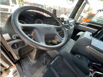 Autocarro con pianale/ Cassone fisso, Camion con gru MAN TG-S 26.400 6x2-2 BL Pritsche Heckkran 5xhydr.Au: foto 5