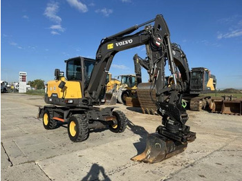 Escavatore gommato VOLVO EW60E