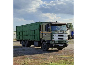 Autocarro con pianale/ Cassone fisso SCANIA 113