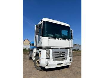 Trattore stradale RENAULT Magnum 440