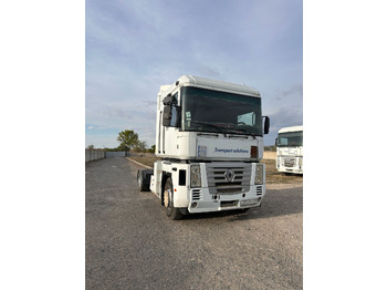 Trattore stradale RENAULT Magnum 440
