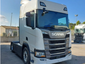 Trattore stradale SCANIA R 460
