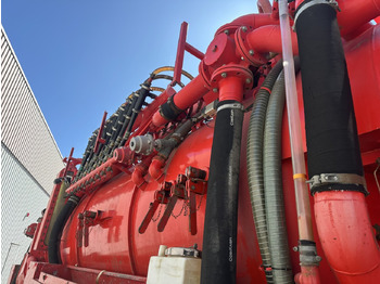 Camion Mercedes-Benz Actros 3246 L 8x2 Actros 3246 L 8x2, Hellmers Saug- und Spülwagen ca. 15m³: foto 4 Camion Mercedes-Benz Actros 3246 L 8x2 Actros 3246 L 8x2, Hellmers Saug- und Spülwagen ca. 15m³: foto 4