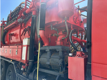 Camion Mercedes-Benz Actros 3246 L 8x2 Actros 3246 L 8x2, Hellmers Saug- und Spülwagen ca. 15m³: foto 2 Camion Mercedes-Benz Actros 3246 L 8x2 Actros 3246 L 8x2, Hellmers Saug- und Spülwagen ca. 15m³: foto 2