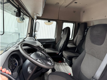 Foto d'interni 2: Leasing di DAF XF 410 FA 4x2 XF 410 FA 4x2, Fahrschule, 2x AHK, 6 Sitze DAF XF 410 FA 4x2 XF 410 FA 4x2, Fahrschule, 2x AHK, 6 Sitze