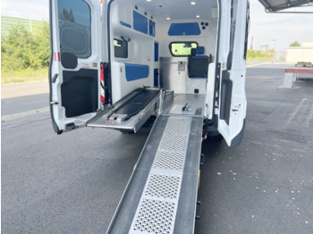 Leasing di Ford Transit 2.2 TDCI 4x2 Transit 2.2 TDCI 4x2, Krankentransporter Ford Transit 2.2 TDCI 4x2 Transit 2.2 TDCI 4x2, Krankentransporter: foto 4