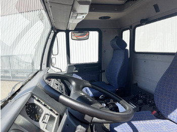 Autocarro scarrabile, Camion con gru MAN 25/18.284 6x2-4 LL 25/18.284 6x2-4 LL,Kran HMF 1113 K3, Funk, Retarder: foto 5