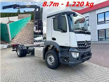 Camion con gru MERCEDES-BENZ Arocs 1840