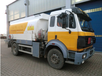 Camion cisterna MERCEDES-BENZ SK 1824
