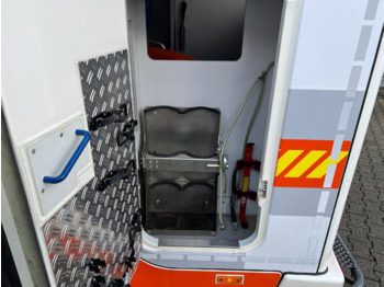 Ambulanza Mercedes-Benz Sprinter 313 CDI 4x2 Sprinter 313 CDI 4x2, Rettungswagen: foto 2