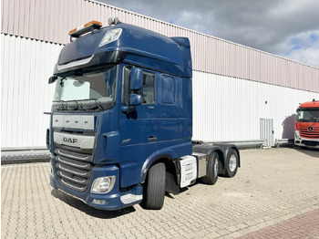Trattore stradale DAF XF 530