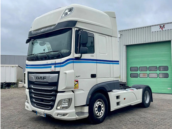 Trattore stradale DAF XF 530