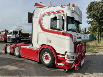 Trattore stradale SCANIA R 500