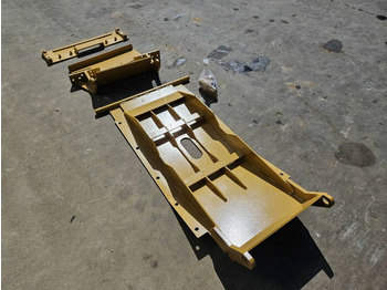 Attrezzatura CATERPILLAR