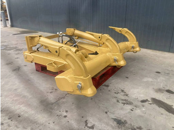 Attrezzatura CATERPILLAR