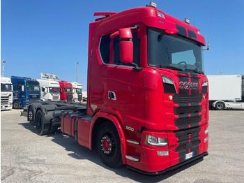 Autocarro portacontainer/ Caisse interchangeable SCANIA S 500
